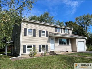 400 Rivercrest Drive, Piscataway, NJ 08854
