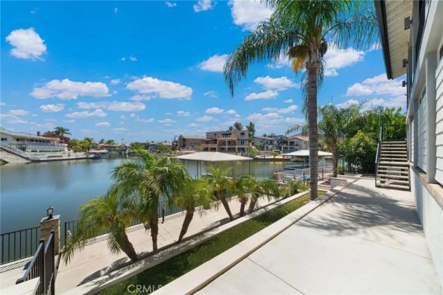 30264 White Wake, Canyon Lake, CA 92587