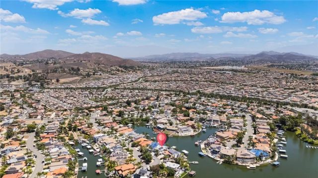 30264 White Wake, Canyon Lake, CA 92587
