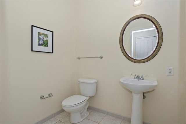 100 Water Street 106, Des Moines, IA 50309