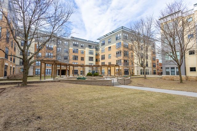 100 Water Street 106, Des Moines, IA 50309