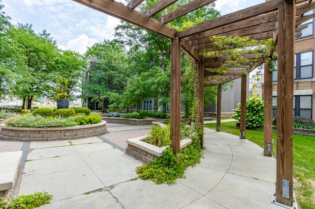 100 Water Street 106, Des Moines, IA 50309