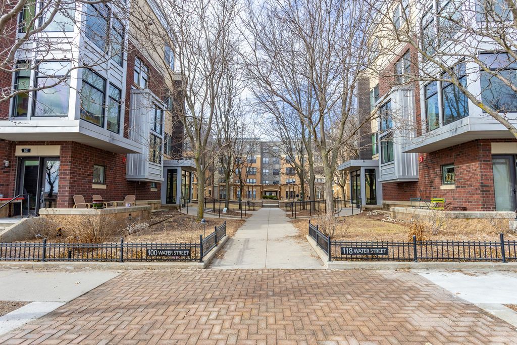 100 Water Street 106, Des Moines, IA 50309