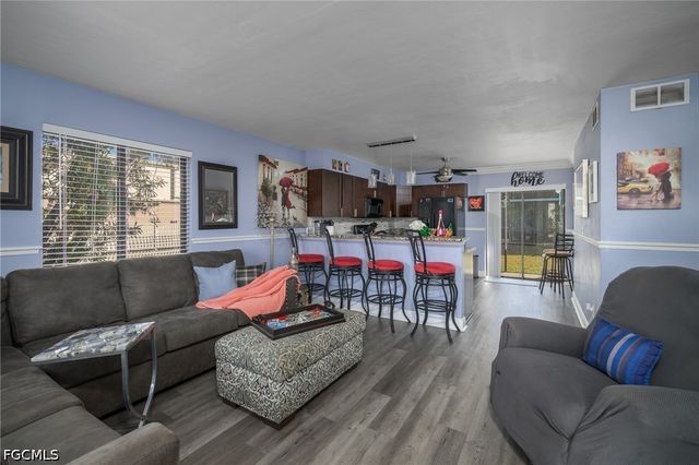 4903 Vincennes ST 110, Cape Coral, FL 33904