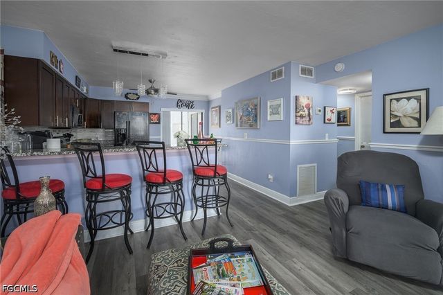 4903 Vincennes ST 110, Cape Coral, FL 33904