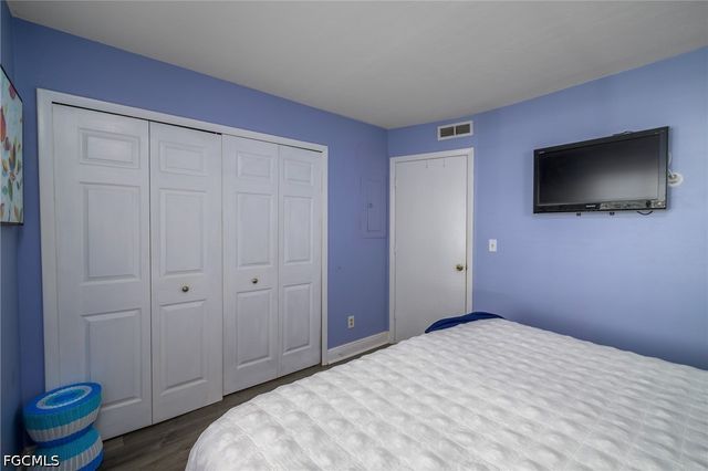 4903 Vincennes ST 110, Cape Coral, FL 33904