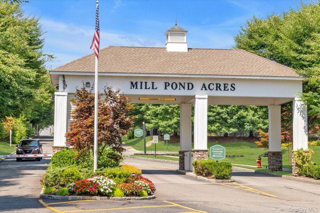 214 Miro Place, Port Washington, NY 11050