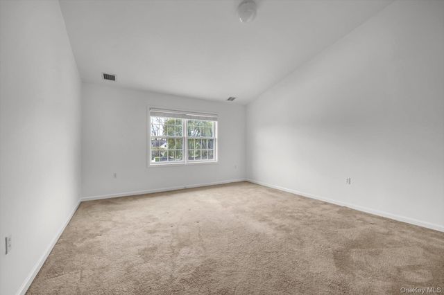 214 Miro Place, Port Washington, NY 11050