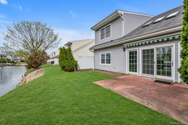 214 Miro Place, Port Washington, NY 11050