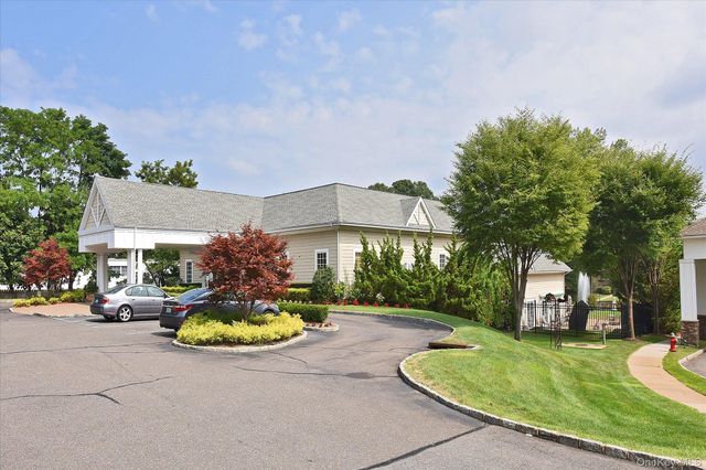 214 Miro Place, Port Washington, NY 11050