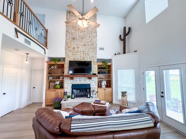 3829 Fm 2738, Alvarado, TX 76009