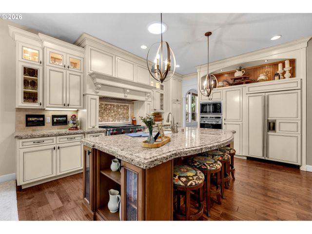 806 Nw 35TH Ave, Camas, WA 98607