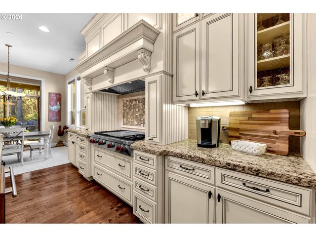 806 Nw 35TH Ave, Camas, WA 98607