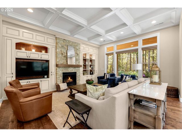806 Nw 35TH Ave, Camas, WA 98607