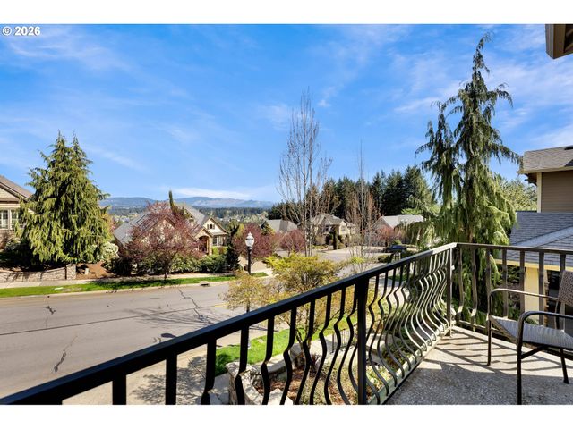 806 Nw 35TH Ave, Camas, WA 98607