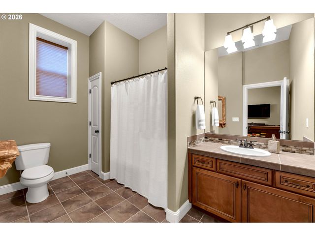 806 Nw 35TH Ave, Camas, WA 98607