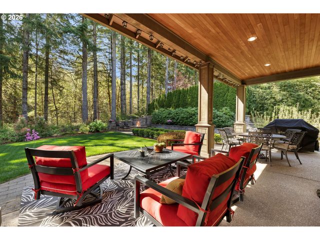 806 Nw 35TH Ave, Camas, WA 98607