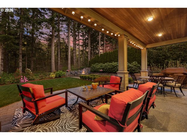 806 Nw 35TH Ave, Camas, WA 98607