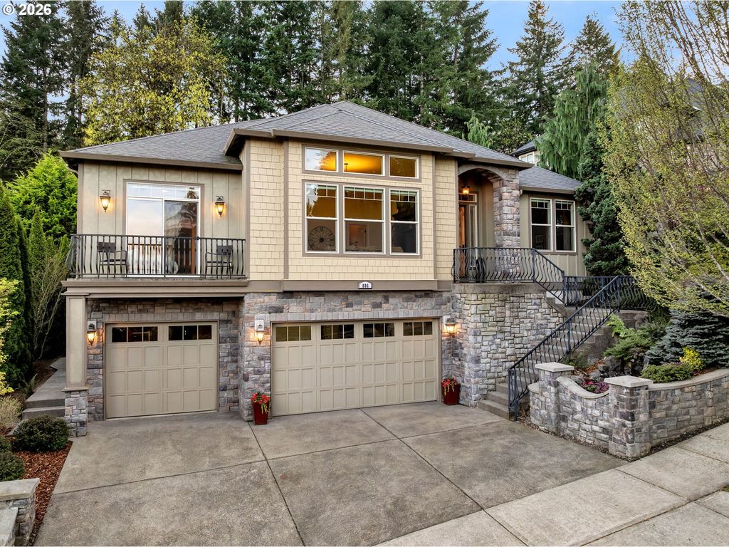 806 Nw 35TH Ave, Camas, WA 98607