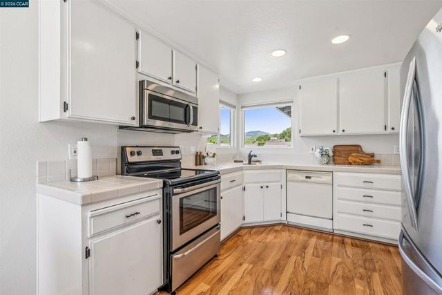 2131 Myrtle Beach Ln, Danville, CA 94526