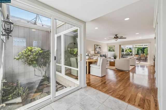 2131 Myrtle Beach Ln, Danville, CA 94526