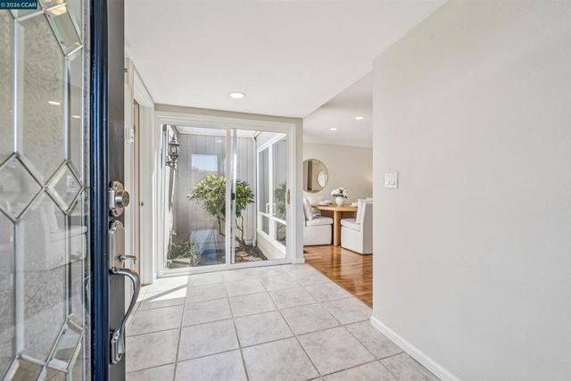 2131 Myrtle Beach Ln, Danville, CA 94526