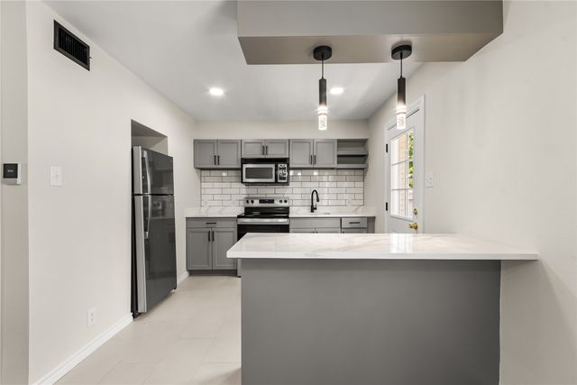 4941 N Hall Street, Dallas, TX 75235