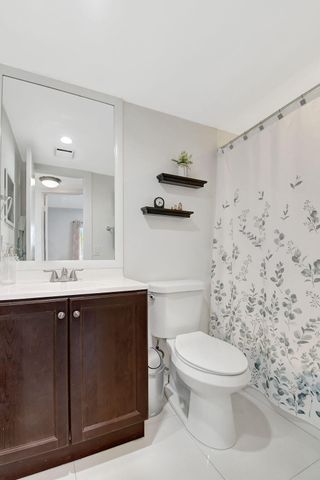 9261 Sunrise Lakes Boulevard 210, Sunrise, FL 33322