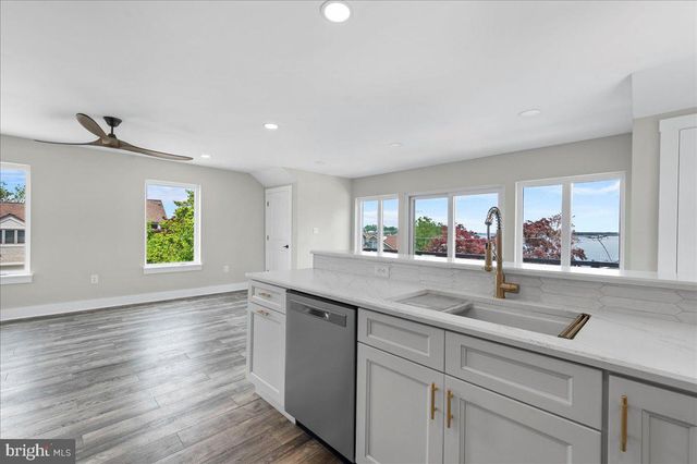 31 RIVERVIEW AVE, Chesapeake City, MD 21915