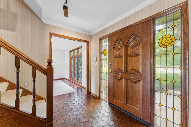 1391 Windrush Circle, Blacklick, OH 43004