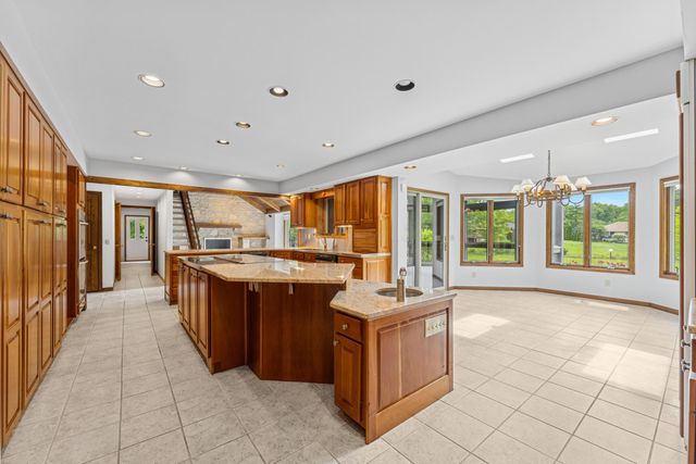 1391 Windrush Circle, Blacklick, OH 43004