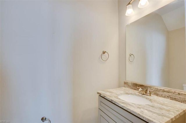 100 Wren RD, Suffolk, VA 23432