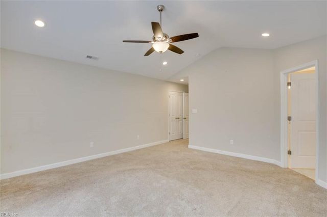 100 Wren RD, Suffolk, VA 23432