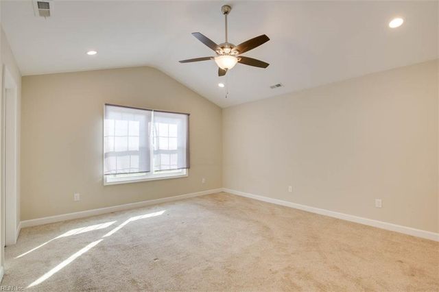 100 Wren RD, Suffolk, VA 23432