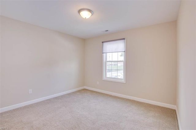 100 Wren RD, Suffolk, VA 23432