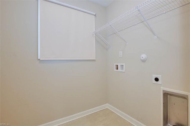 100 Wren RD, Suffolk, VA 23432