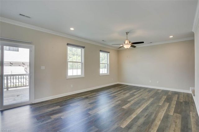 100 Wren RD, Suffolk, VA 23432