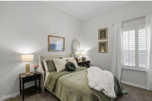 142 Olive Branch Trail, Sunland Park, NM 88063