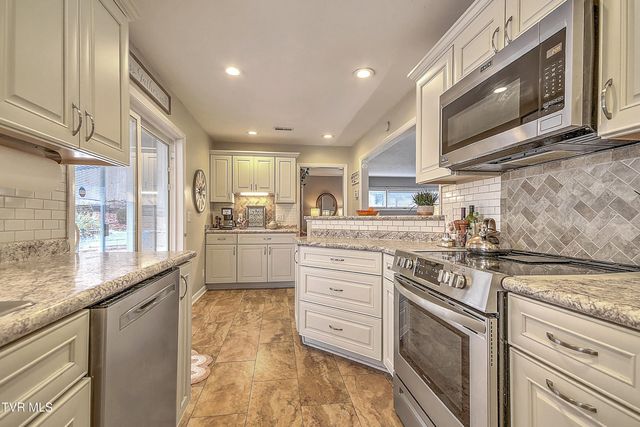 806 Hollis Street, Kingsport, TN 37660