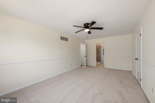 1207 S FARMVIEW DR, Dover, DE 19904