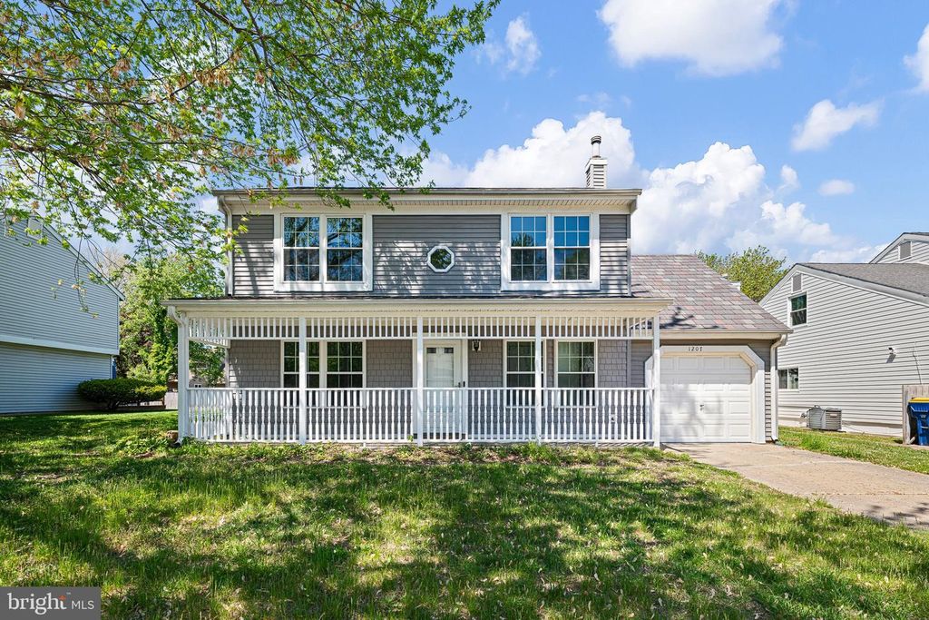 1207 S FARMVIEW DR, Dover, DE 19904