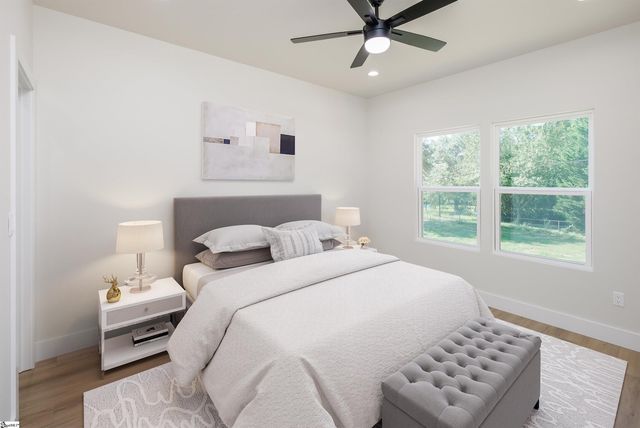 110 Simmons Road, Woodruff, SC 29388