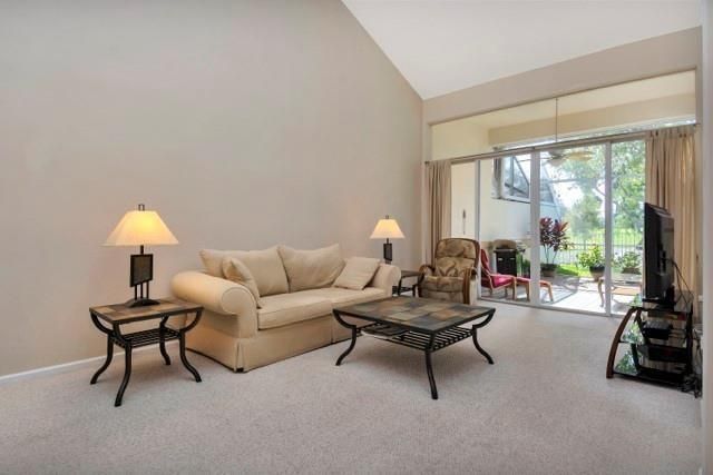 676 W Palm Aire Drive, Pompano Beach, FL 33069