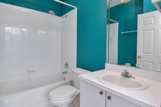 676 W Palm Aire Drive, Pompano Beach, FL 33069