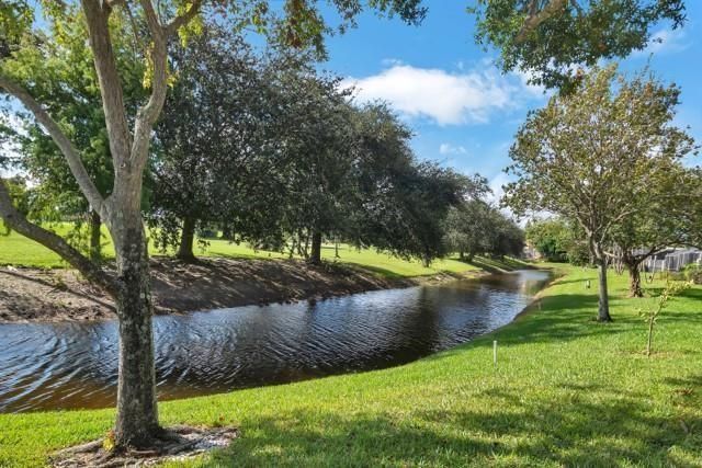676 W Palm Aire Drive, Pompano Beach, FL 33069