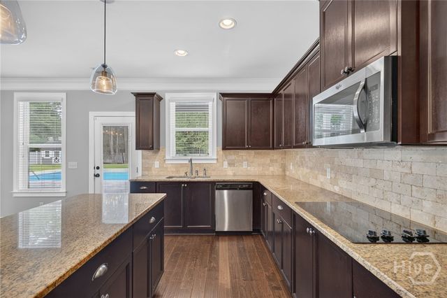 107 Cypress Loop, Bloomingdale, GA 31302