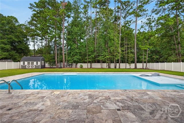 107 Cypress Loop, Bloomingdale, GA 31302