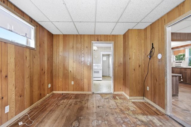 66 Calumet St, Revere, MA 02151
