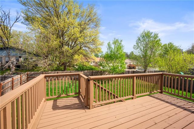 930 NW Scenic Drive, Grain Valley, MO 64029