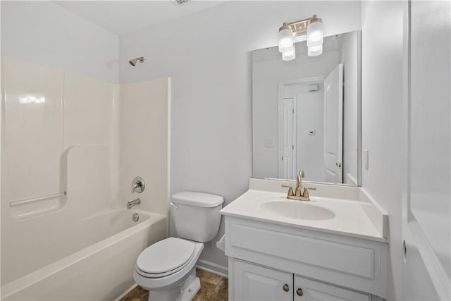 930 NW Scenic Drive, Grain Valley, MO 64029